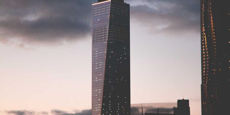 浙江汽车品牌高端化路径：蔚来、极氪等新势力如何定义豪华与科技？